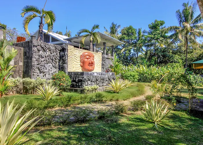 Le Mirage Santai Villa Lovina Beach